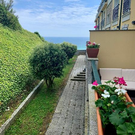Canido Beach Malpica Exterior photo